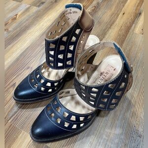 L’Artiste Spring Step Shoes